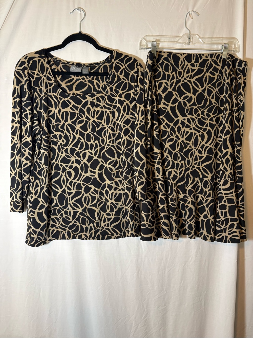 Chico’s Women's Black & Tan Patterned Skirt - Elegant Everyday Style